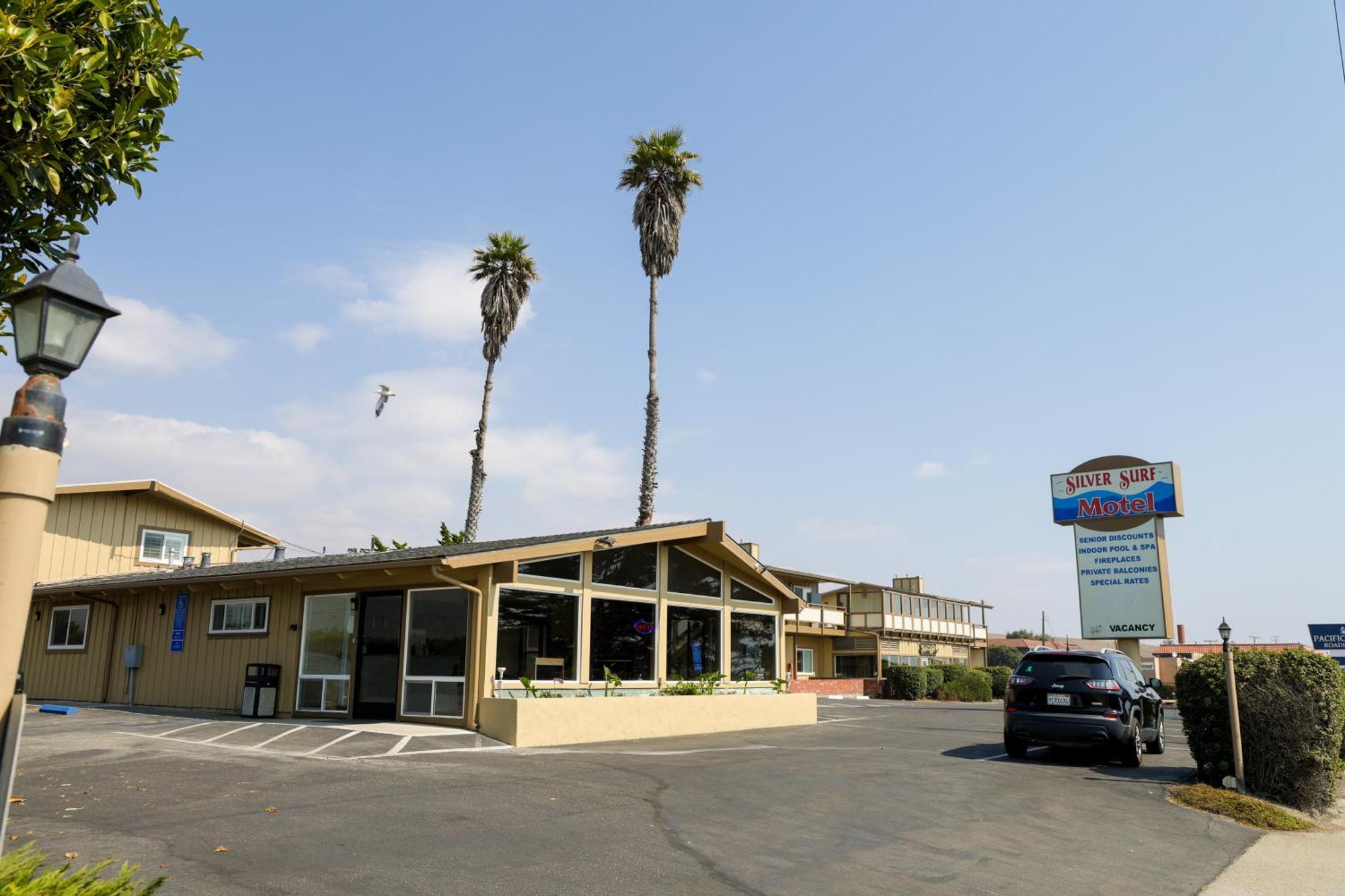 ซิลเวอร์ เซิร์ฟ โมเทล Motel ซานซิเมียน ภายนอก รูปภาพ